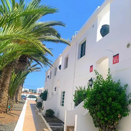 Апартаменты Desert Pool View & Wifi By Irent Fuerteventura