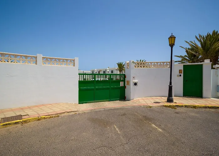 Desert Pool View & Wifi By Irent Fuerteventura